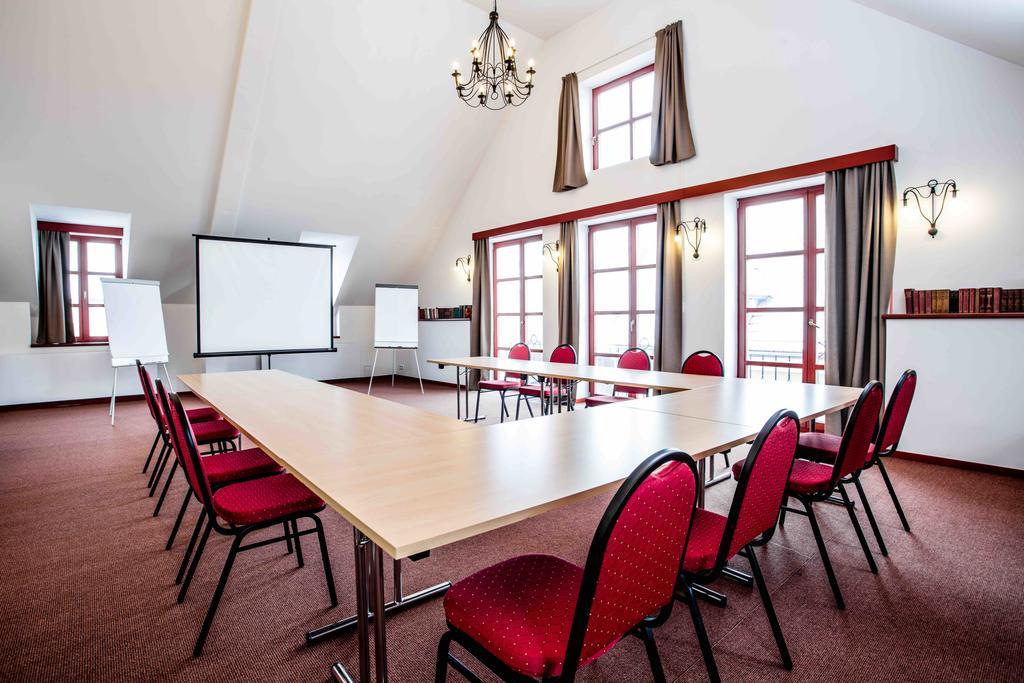 Hotel Dvur Hoffmeister 3*