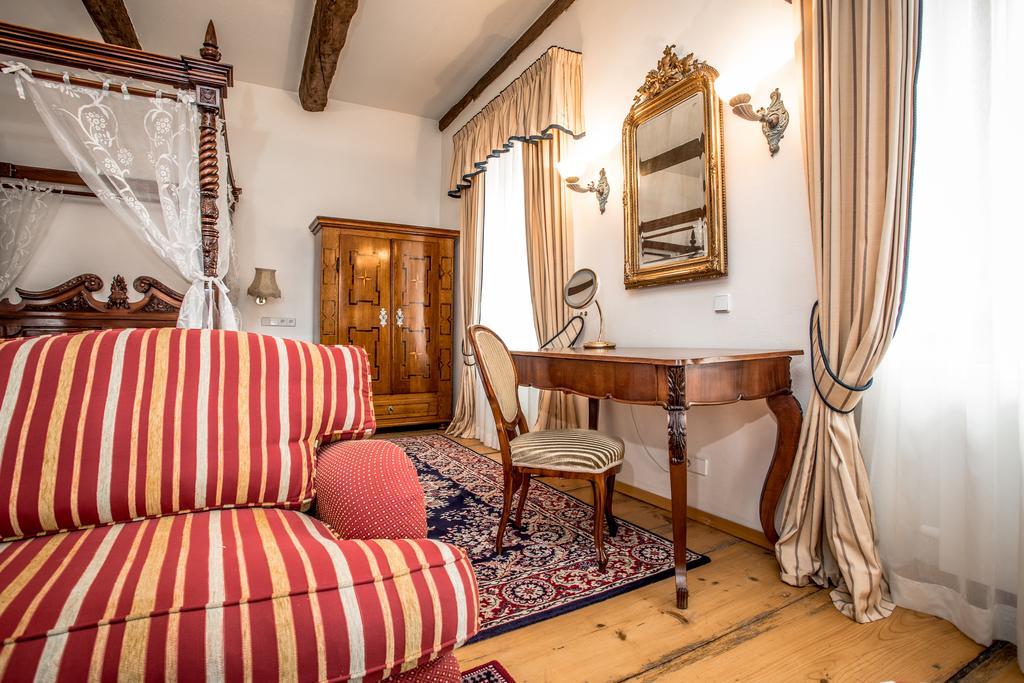 Hotel Dvur Hoffmeister