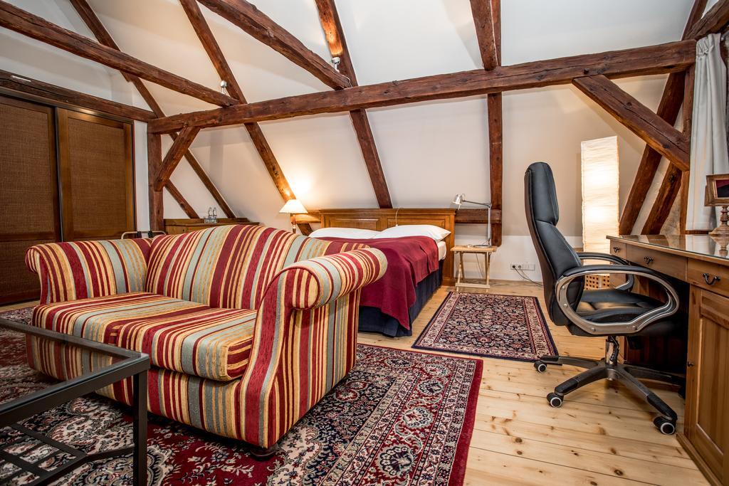 Dvur Hoffmeister Hotel