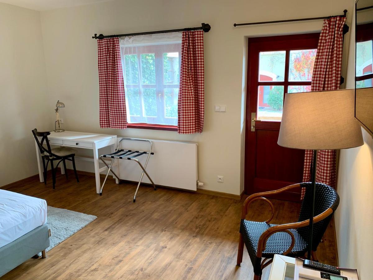 Hotel Dvur Hoffmeister 3*
