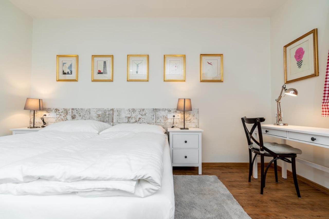 Hotel Dvur Hoffmeister Velké Číčovice